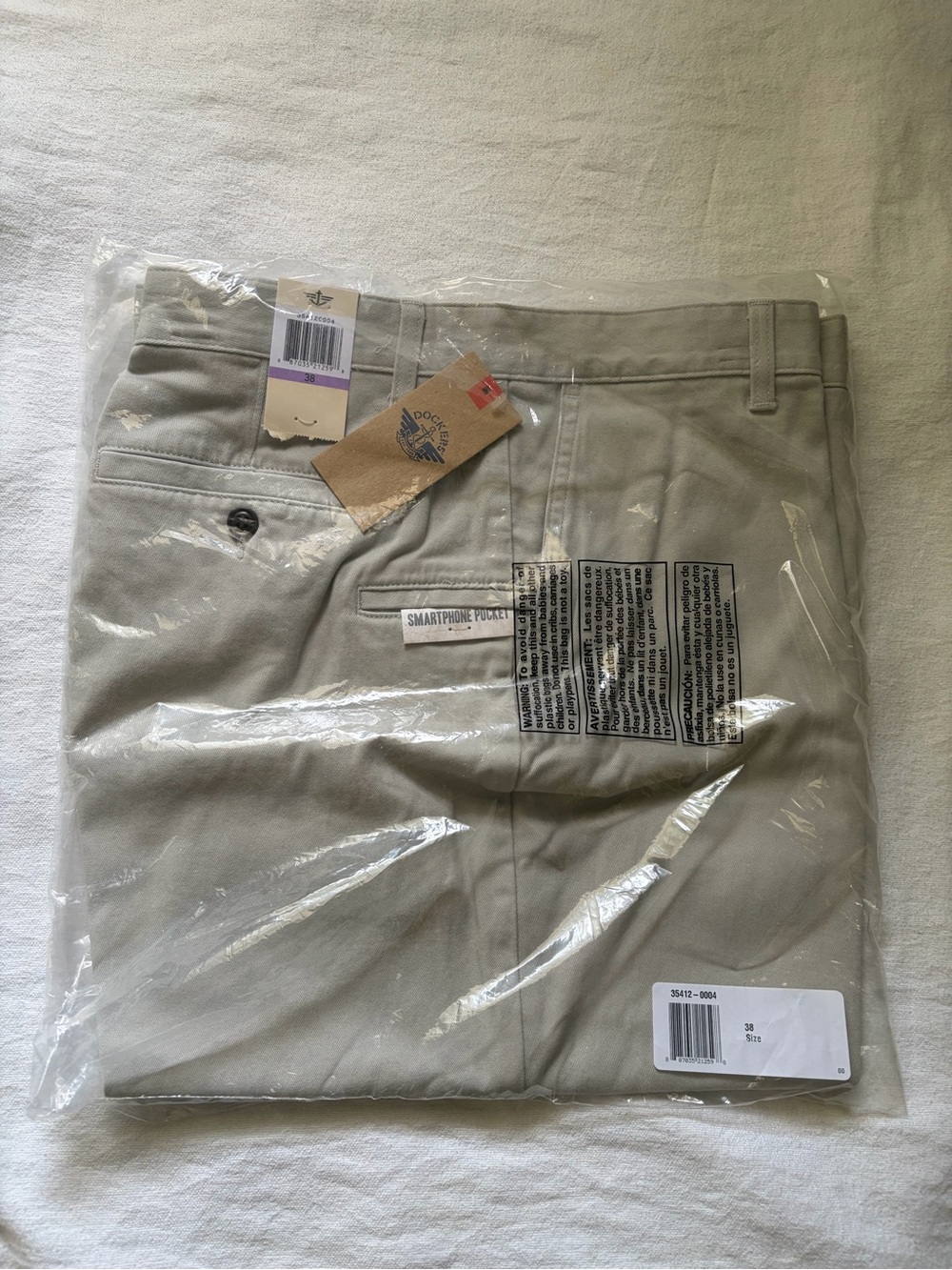 Dockers Men’s Khaki Shorts Size 38 NWT Smartphone Pocket
